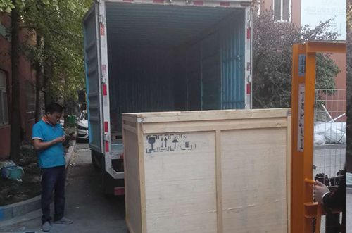 周口客戶SMT設(shè)備專車送貨，貨到上門安裝調(diào)試